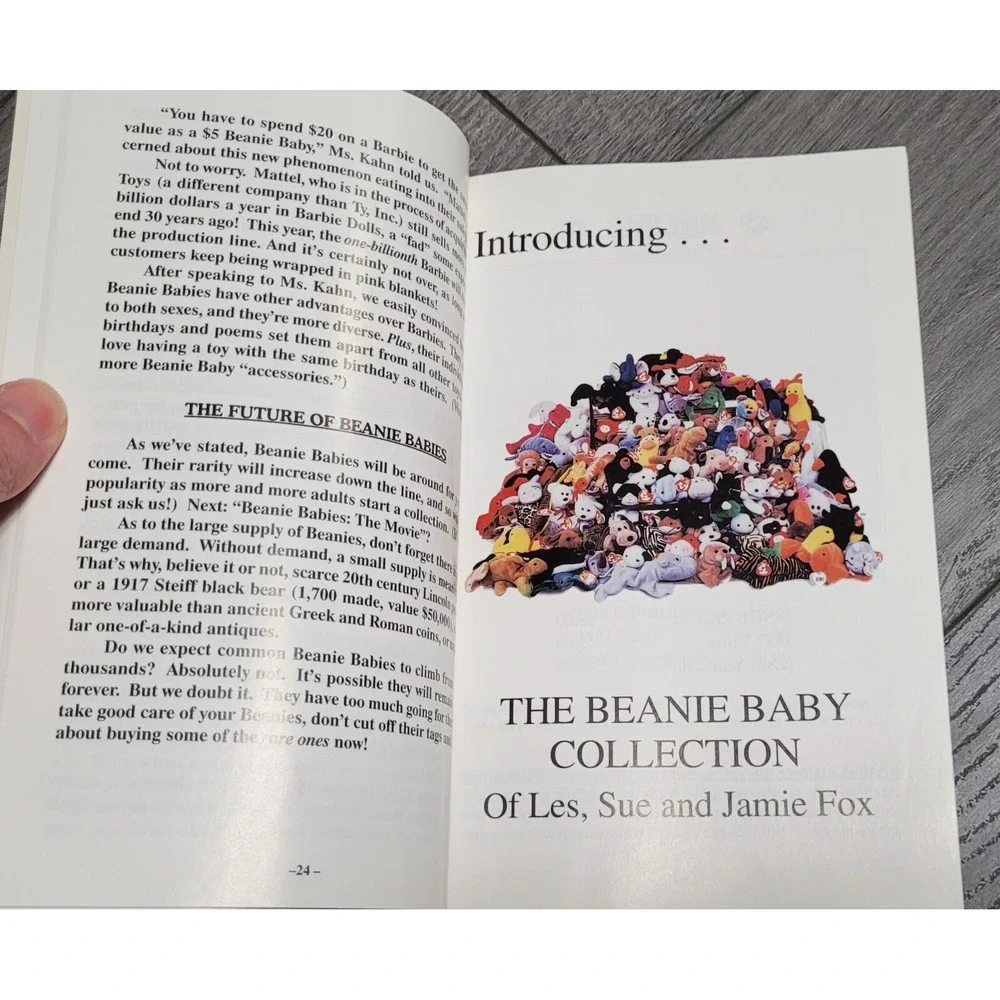 The Beanie Baby Handbook by Les & Sue Fox (Paperback)